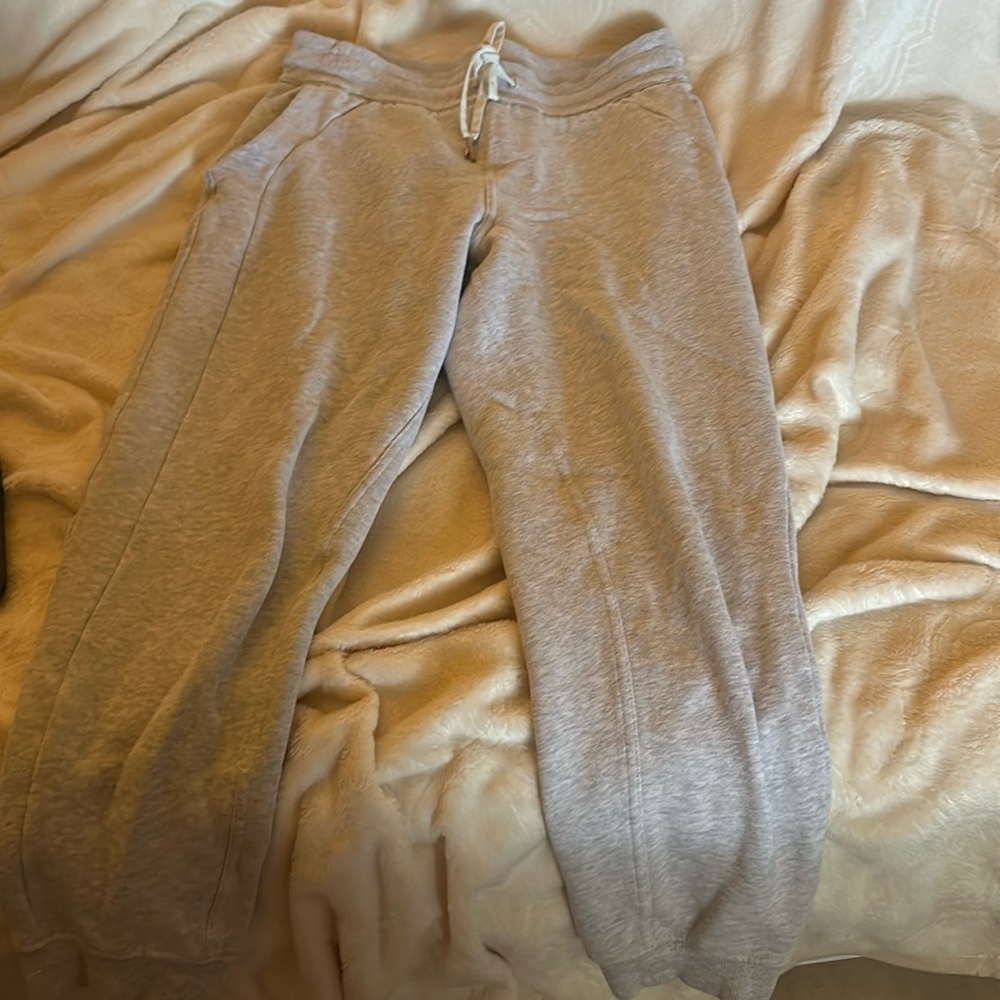 Lululemon joggers